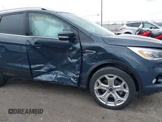 2019 Ford Escape Titanium with VIN 1FMCU9J95KUC28621, listed as a IAAI auction lot 41825297 with 60,373 mi miles. Bid and sale history available at carsss.com. Image 6.
