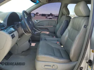 2005 Honda Odyssey Touring z VIN 5FNRL38805B131416, wystawiony jako Copart lot #59157395 z przebiegiem 263 087 mil mil oraz Szkoda całkowita • Salvage title. Historia ofert i sprzedaży dostępna na DreamBid. Obrazek 7.