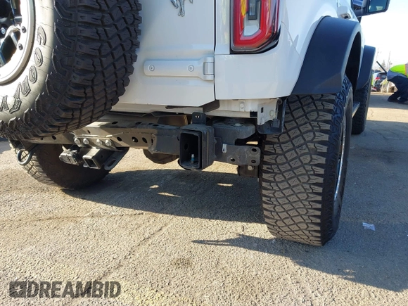 2021 Ford Bronco z VIN 1FMEE5DP7MLA93692, wystawiony jako IAAI lot #42222219 z przebiegiem 18 982 mil mil oraz . Historia ofert i sprzedaży dostępna na DreamBid. Obrazek 20.