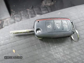 2015 Volkswagen Jetta S с VIN 3VW2K7AJ2FM416007, выставлен на аукционе IAAI как лот 42422725 с пробегом 95 917 миль миль и . История ставок и продаж доступна на DreamBid. Изображение 11.
