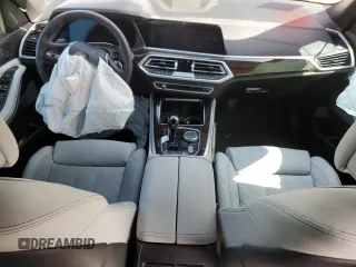 2023 BMW X5 xDrive45e z VIN 5UXTA6C02P9N98430, wystawiony jako Copart lot #51509085 z przebiegiem 24 093 mil mil oraz Szkoda całkowita • Salvage title. Historia ofert i sprzedaży dostępna na DreamBid. Obrazek 8.