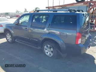 2005 Nissan Pathfinder SE with VIN 5N1AR18U05C741080, listed as a IAAI auction lot 40671277 with 215,693 mi miles. Bid and sale history available at carsss.com. Image 3.