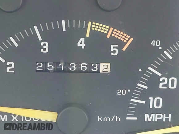 1993 GMC Sierra 1500 with VIN 2GDEK19K3P1548269, listed as a IAAI auction lot 41649617 with 251,363 mi miles and . Bid and sale history available at DreamBid. Image 16.