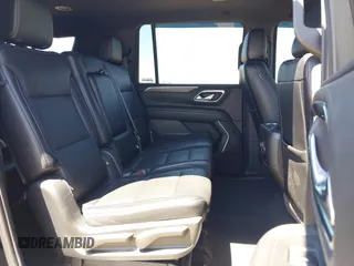 2023 Chevrolet Suburban LS z VIN 1GNSCBKD3PR457569, wystawiony jako IAAI lot #42225571 z przebiegiem 53 410 mil mil oraz . Historia ofert i sprzedaży dostępna na DreamBid. Obrazek 8.