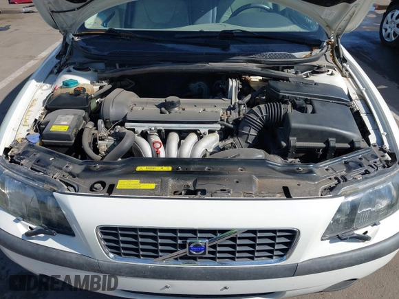2002 Volvo S60 with VIN YV1RS61RX22155450, listed as a IAAI auction lot 41988229 with 86,115 mi miles. Bid and sale history available at carsss.com. Image 10.