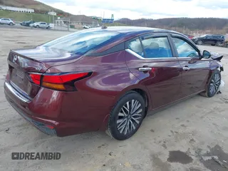 2023 Nissan Altima 2.5 SV with VIN 1N4BL4DV3PN379317, listed as a IAAI auction lot 41845783 with 21,243 mi miles. Bid and sale history available at carsss.com. Image 4.