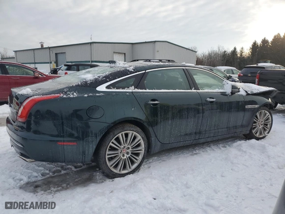 2016 Jaguar XJ with VIN SAJWJ2GD3G8V96262, listed as a Copart auction lot 44057625 with 44,789 mi miles and Non Repairable. Bid and sale history available at carsss.com. Image 3.