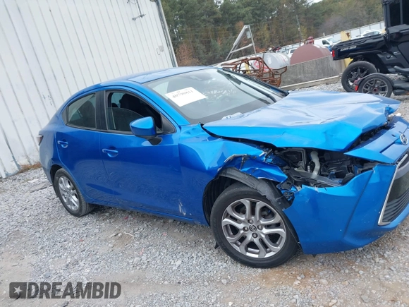 2016 Scion iA with VIN 3MYDLBZV2GY138644, listed as a IAAI auction lot 40790811 with 87,445 mi miles. Bid and sale history available at carsss.com. Image 13.