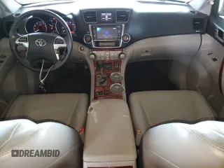 2013 Toyota Highlander Limited z VIN 5TDDK3EHXDS237092, wystawiony jako Copart lot #55887145 z przebiegiem 119 309 mil mil oraz Szkoda całkowita • Salvage title. Historia ofert i sprzedaży dostępna na DreamBid. Obrazek 8.
