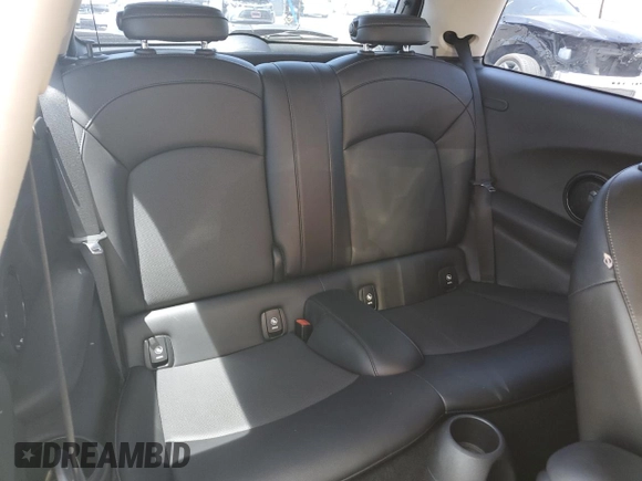 2015 MINI Hardtop with VIN WMWXM5C50F3B34019, listed as a Copart auction lot 57145745 with 224,177 mi miles and Salvage title. Bid and sale history available at DreamBid. Image 10.