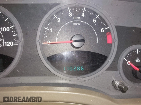 2007 Jeep Compass Sport with VIN 1J8FF47W07D158313, listed as a IAAI auction lot 41913422 with 170,286 mi miles. Bid and sale history available at carsss.com. Image 7.