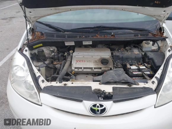 2006 Toyota Sienna XLE with VIN 5TDZA22C76S522489, listed as a IAAI auction lot 42089088 with 226,428 mi miles. Bid and sale history available at carsss.com. Image 10.