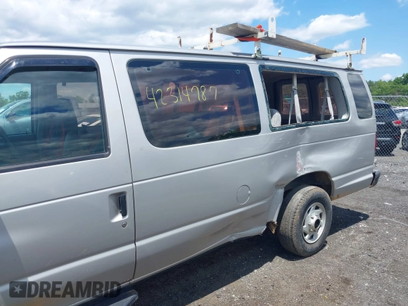 2003 Ford Econoline Passenger XL with VIN 1FBSS31L13HB82587, listed as a IAAI auction lot 42314787 with 217,431 mi miles and . Bid and sale history available at DreamBid. Image 6.