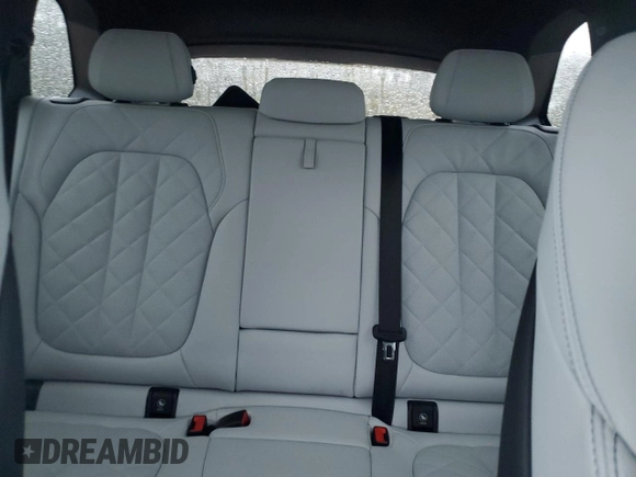 2024 BMW X5 sDrive40i z VIN 5UX13EU09R9S65574, wystawiony jako Copart lot #50068745 z przebiegiem 27 083 mil mil oraz Szkoda całkowita • Salvage title. Historia ofert i sprzedaży dostępna na DreamBid. Obrazek 10.