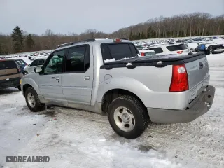 2002 Ford Explorer Sport Trac Value with VIN 1FMZU77E92UB72427, listed as a Copart auction lot 44746365 with 105,756 mi miles and Clean Title. Bid and sale history available at carsss.com. Image 2.