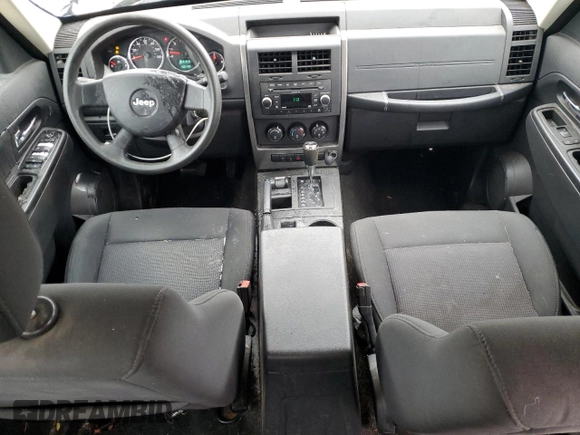 2009 Jeep Liberty Sport with VIN 1J8GN28K79W527313, listed as a Copart auction lot 50221075 with 108,190 mi miles and Clean Title. Bid and sale history available at DreamBid. Image 8.