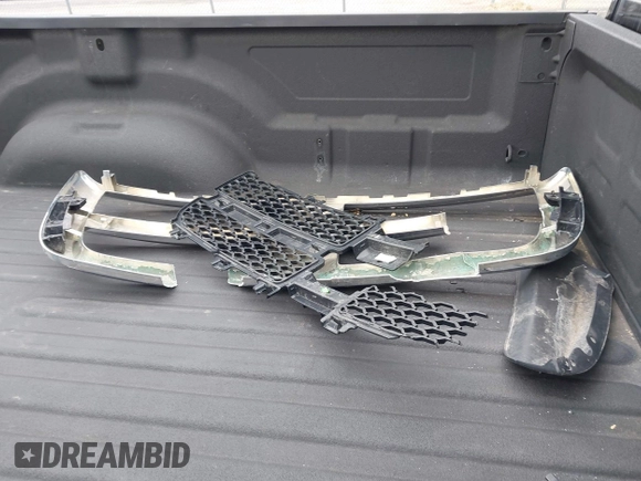 2018 Ram 2500 Tradesman z VIN 3C6UR5HJ9JG189592, wystawiony jako IAAI lot #41919085 z przebiegiem 57 154 mil mil oraz . Historia ofert i sprzedaży dostępna na DreamBid. Obrazek 12.