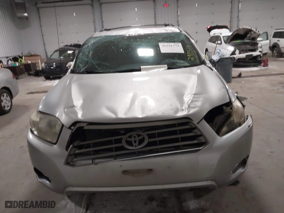 2009 Toyota Highlander with VIN JTEES41A292136643, listed as a IAAI auction lot 41241774 with 165,970 mi miles. Bid and sale history available at carsss.com. Image 12.