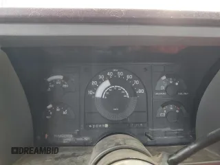 1990 GMC Sierra 1500 z VIN 1GTFC24K8LE514419, wystawiony jako Copart lot #57265335 z przebiegiem 162 045 mil mil oraz Szkoda całkowita • Salvage title. Historia ofert i sprzedaży dostępna na DreamBid. Obrazek 9.