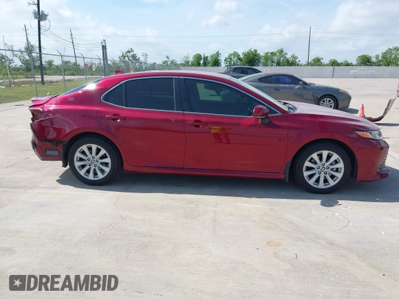 2020 Toyota Camry LE with VIN 4T1L11AK3LU993342, listed as a IAAI auction lot 42033420 with 84,849 mi miles and . Bid and sale history available at DreamBid. Image 13.