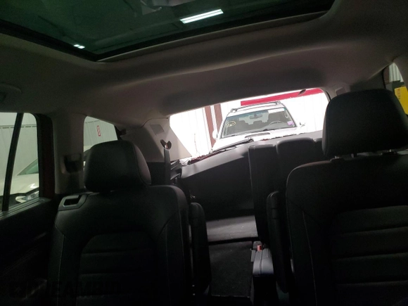 2021 Volkswagen Atlas SEL Premium with VIN 1V2TR2CA5MC542345, listed as a Copart auction lot 51845685 with 30,859 mi miles and Salvage title. Bid and sale history available at DreamBid. Image 10.