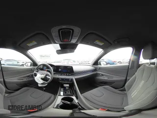2023 Hyundai Elantra SEL z VIN KMHLS4AG7PU574863, wystawiony jako IAAI lot #41015045 z przebiegiem 18 714 mil mil oraz . Historia ofert i sprzedaży dostępna na DreamBid. Obrazek 18.