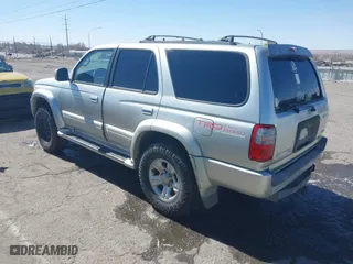 2000 Toyota 4Runner Limited with VIN JT3GN87R6Y0157146, listed as a IAAI auction lot 41696224 with 254,996 mi miles. Bid and sale history available at carsss.com. Image 3.