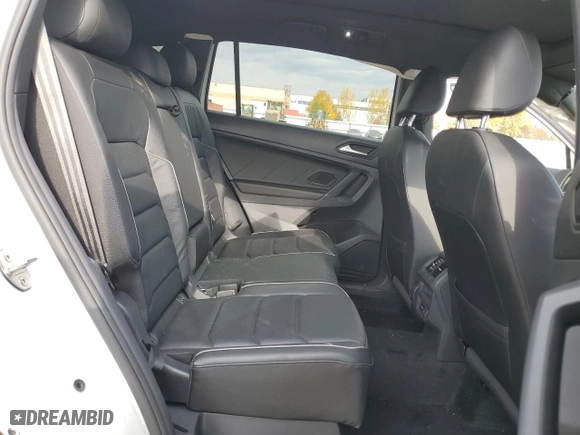 2020 Volkswagen Tiguan SEL Premium R-Line with VIN 3VV4B7AX8LM033024, listed as a Copart auction lot 77354494 with 127,247 mi miles and Salvage Title. Bid and sale history available at carsss.com. Image 11.