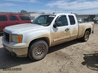 2009 GMC Sierra 1500 SLE with VIN 2GTEK290391127177, listed as a Copart auction lot 49783205 with 302,869 mi miles and Clean Title. Bid and sale history available at carsss.com. Image 1.