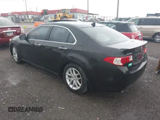 2010 Acura TSX with VIN JH4CU2F67AC000407, listed as a IAAI auction lot 42513552 with 283,950 mi miles and . Bid and sale history available at DreamBid. Image 3.