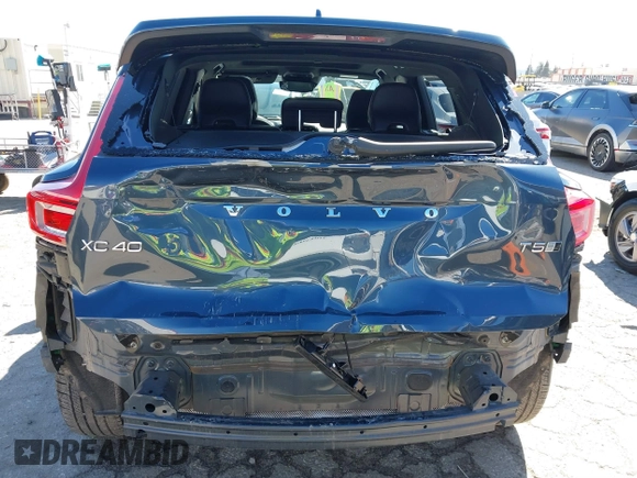 2019 Volvo XC40 Inscription с VIN YV4162UL6K2111899, выставлен на аукционе IAAI как лот 41746026 с пробегом 59 319 миль миль и . История ставок и продаж доступна на DreamBid. Изображение 17.