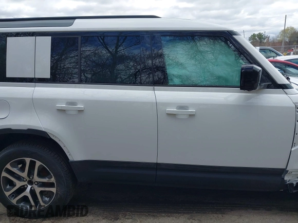 2025 Land Rover Defender S with VIN SALEJ7EX9S2383812, listed as a IAAI auction lot 41941914 with 412 mi miles and . Bid and sale history available at DreamBid. Image 13.