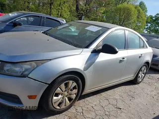 2014 Chevrolet Cruze LS with VIN 1G1PA5SH1E7377102, listed as a IAAI auction lot 41947131 with 169,131 mi miles. Bid and sale history available at carsss.com. Image 14.