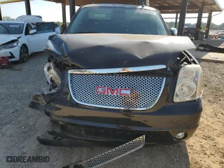 2007 GMC Yukon Denali with VIN 1GKFK63867J293808, listed as a Copart auction lot 69071854 with 266,235 mi miles and Salvage Title. Bid and sale history available at carsss.com. Image 5.