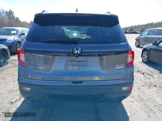 2021 Honda Passport Elite with VIN 5FNYF8H08MB011467, listed as a IAAI auction lot 41929708 with 34,106 mi miles. Bid and sale history available at carsss.com. Image 16.