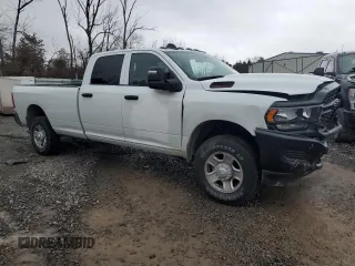 2024 Ram 2500 Tradesman with VIN 3C6UR5HJ5RG160943, listed as a Copart auction lot 84923294 with 3,282 mi miles and Salvage title. Bid and sale history available at DreamBid. Image 4.