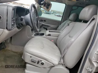2004 Chevrolet Tahoe LS z VIN 1GNEC13Z14R249851, wystawiony jako Copart lot #48236485 z przebiegiem 185 088 mil mil oraz Szkoda całkowita • Salvage title. Historia ofert i sprzedaży dostępna na DreamBid. Obrazek 7.