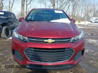 2021 Chevrolet Trax LS with VIN KL7CJNSB9MB358288, listed as a IAAI auction lot 41610891 with 33,390 mi miles. Bid and sale history available at carsss.com. Image 12.