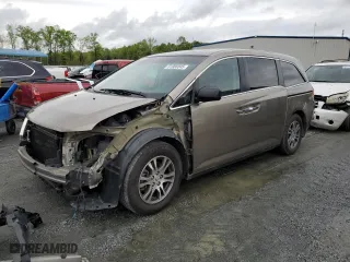 2013 Honda Odyssey EX-L with VIN 5FNRL5H66DB060621, listed as a Copart auction lot 51906045 with 195,561 mi miles and Salvage Title. Bid and sale history available at carsss.com. Image 1.