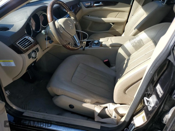 2013 Mercedes-Benz CLS-Class CLS 550 with VIN WDDLJ7DB9DA062842, listed as a Copart auction lot 77149734 with 136,221 mi miles and Clean Title. Bid and sale history available at carsss.com. Image 7.