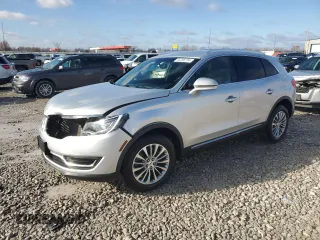 2017 Lincoln MKX Select with VIN 2LMPJ8KR1HBL20427, listed as a Copart auction lot 84268754 with 91,171 mi miles and Salvage Title. Bid and sale history available at carsss.com. Image 1.