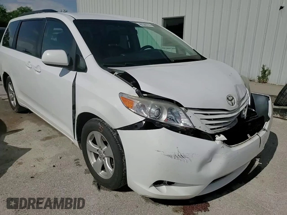 2017 Toyota Sienna LE Auto Access Seat with VIN 5TDKZ3DC2HS839208, listed as a Copart auction lot 61389765 with 122,995 mi miles and Salvage title. Bid and sale history available at DreamBid. Image 14.