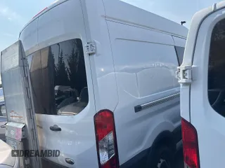 2017 Ford Transit z VIN 1FTYR2XM3HKB18931, wystawiony jako IAAI lot #42651865 z przebiegiem 142 641 mil mil oraz . Historia ofert i sprzedaży dostępna na DreamBid. Obrazek 19.