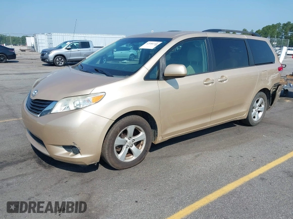 2012 Toyota Sienna LE AAS с VIN 5TDKK3DC0CS239963, выставлен на аукционе IAAI как лот 42550710 с пробегом 192 712 миль миль и . История ставок и продаж доступна на DreamBid. Изображение 19.