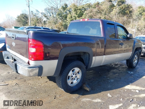2008 Chevrolet Silverado 1500 with VIN 2GCFK19Y081135708, listed as a IAAI auction lot 41305057 with 206,468 mi miles and . Bid and sale history available at DreamBid. Image 4.