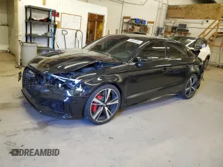 2019 Audi RS 3 z VIN WUABWGFFXKA902912, wystawiony jako Copart lot #49901854 z przebiegiem 55 526 mil mil oraz . Historia ofert i sprzedaży dostępna na DreamBid. Obrazek 1.