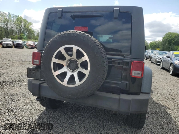 2013 Jeep Wrangler Unlimited Sport z VIN 1C4HJWDG2DL698061, wystawiony jako Copart lot #57823945 z przebiegiem 144 558 mil mil oraz Czysty tytuł • Clean title. Historia ofert i sprzedaży dostępna na DreamBid. Obrazek 6.