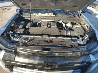 2024 Chevrolet Colorado 4WD ZR2 z VIN 1GCPTFEK3R1119557, wystawiony jako Copart lot #89189605 z przebiegiem 10 356 mil mil oraz Szkoda całkowita • Salvage title. Historia ofert i sprzedaży dostępna na DreamBid. Obrazek 11.