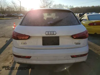 2017 Audi Q3 Premium Plus z VIN WA1JCCFSXHR005908, wystawiony jako Copart lot #83792114 z przebiegiem 139 843 mil mil oraz Szkody całkowita. Historia ofert i sprzedaży dostępna na DreamBid. Obrazek 6.