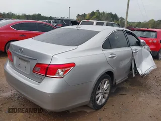2010 Lexus ES with VIN JTHBK1EG2A2401553, listed as a IAAI auction lot 41924065 with 228,784 mi miles. Bid and sale history available at carsss.com. Image 4.